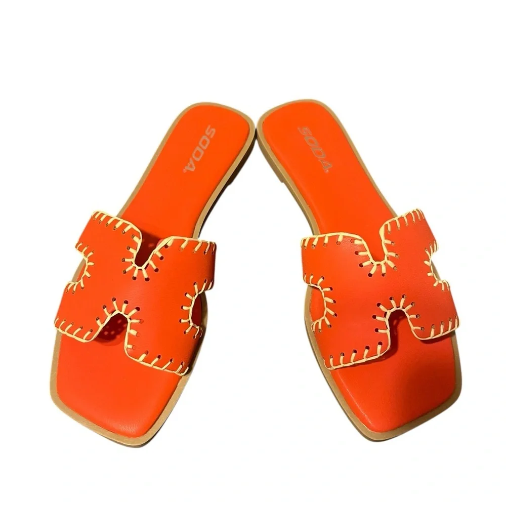 Soda Finty Women's Orange Stitched Slide On Sandals Size 8 New In Box